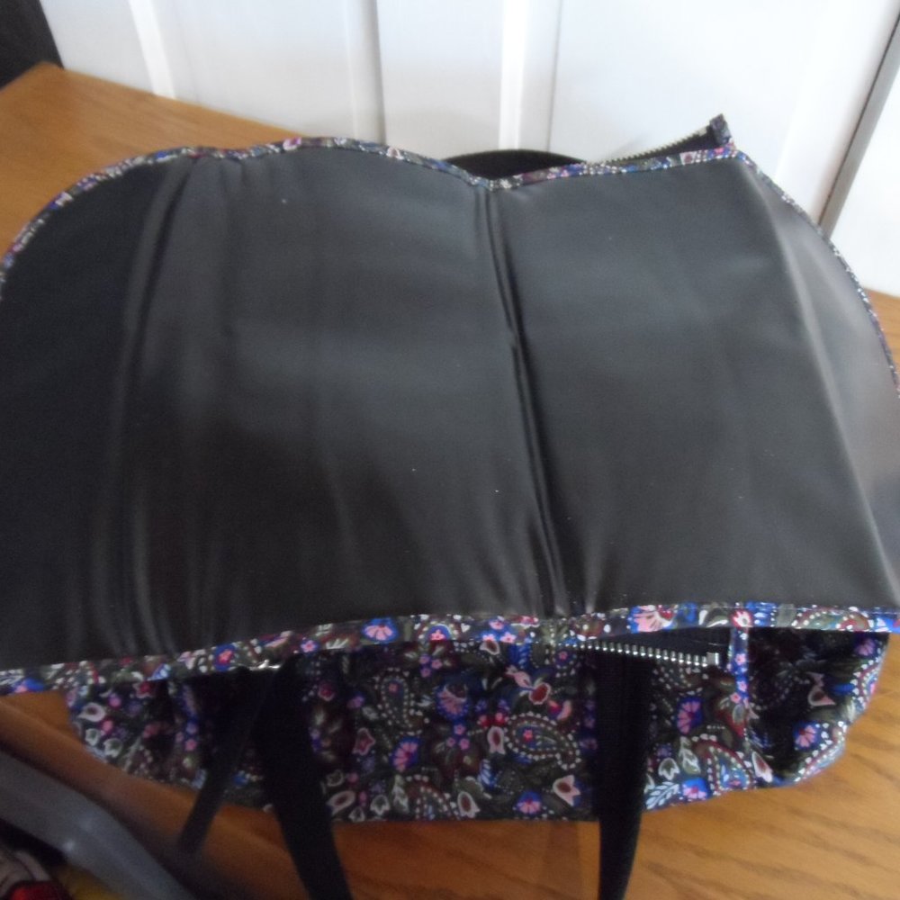 NWOT MARC JACOBS GARDEN PAISLEY DIAPER BAG - Picture 10 of 12